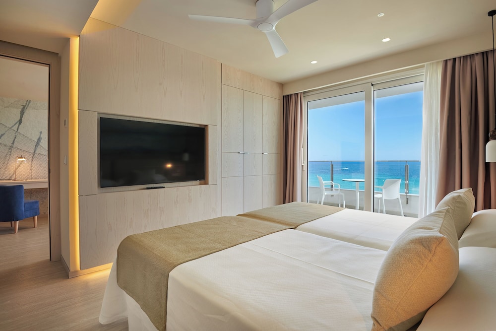 Suite, Balcony, Sea View (2 adults) - Photo 6