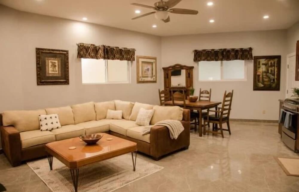 Luxury Suite photo 1