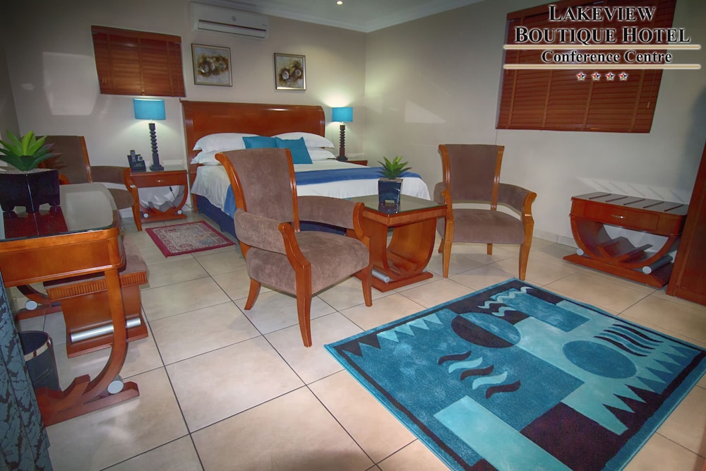 Luxury King Room photo 2