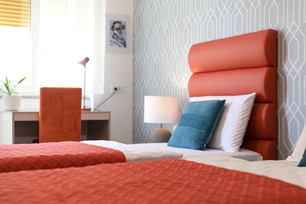 Superior Double or Twin Room, City View - Photo 23