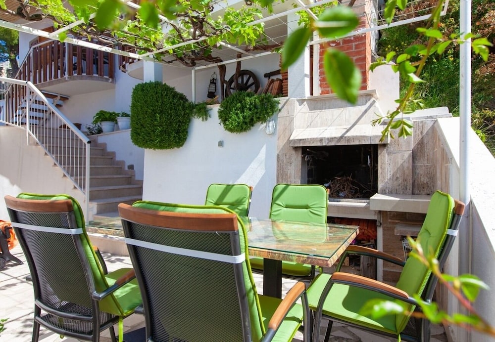 Apartment (Ante M - 100 m from beach - A1(4+2)) photo 1