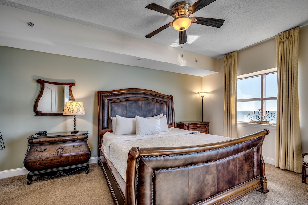 1419 Palmetto Oceanfront 四卧豪华公寓