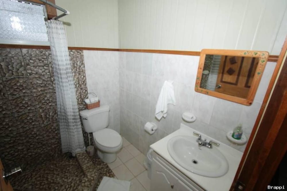 Basic Cabin, 2 Bedrooms, Kitchen photo 2