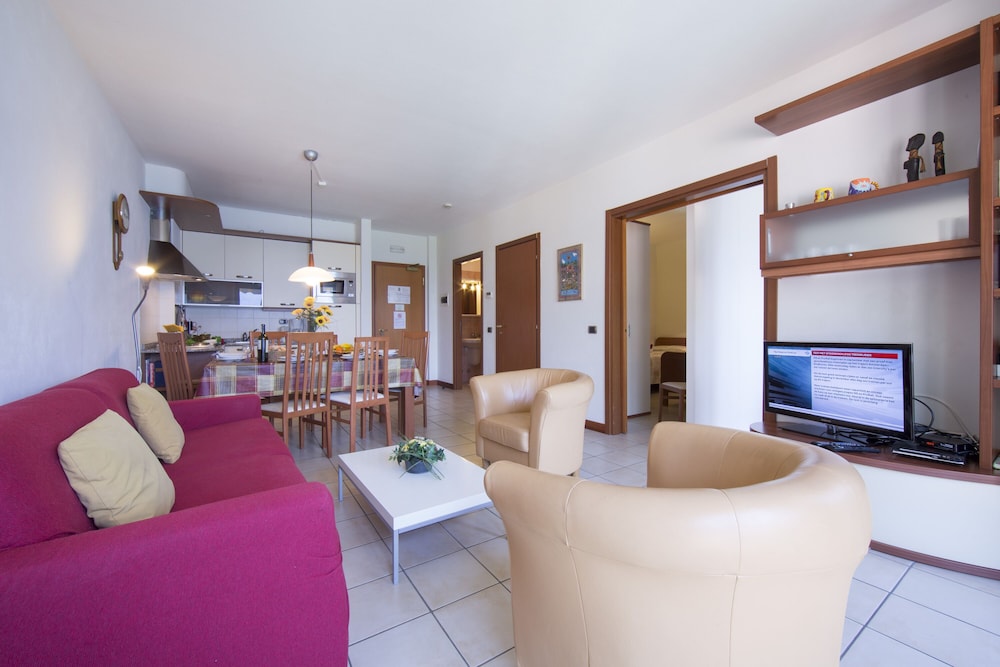 Family Apartment, 1 Double Bed with Sofa bed, Lakeside (Porto Letizia T8 B1)