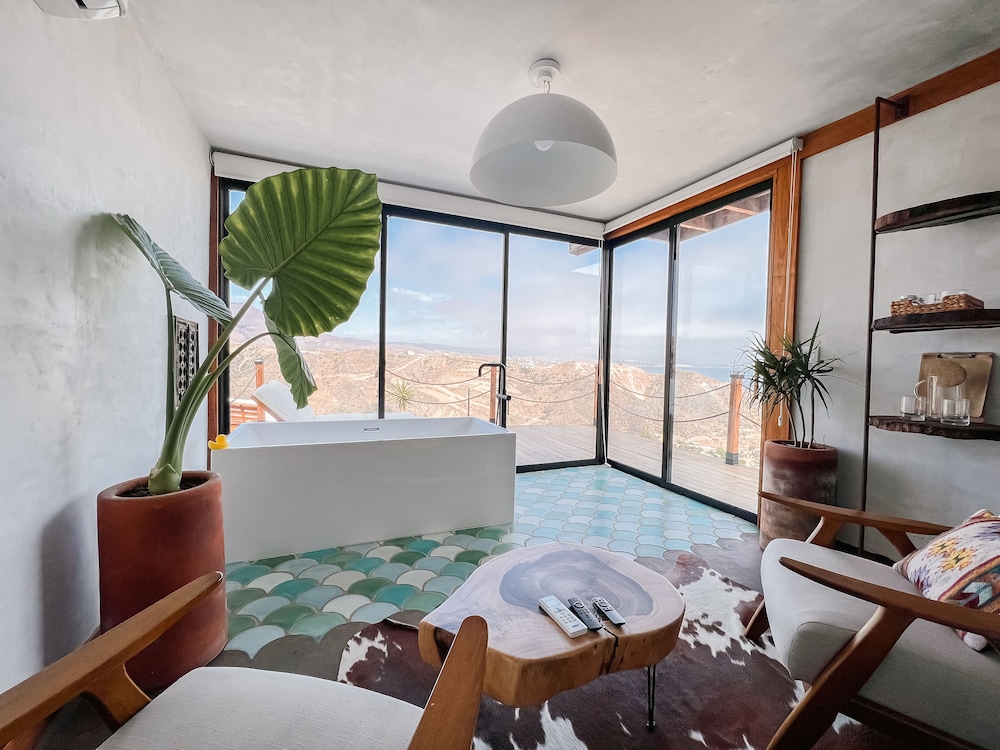 Premium Studio Suite, 1 King Bed