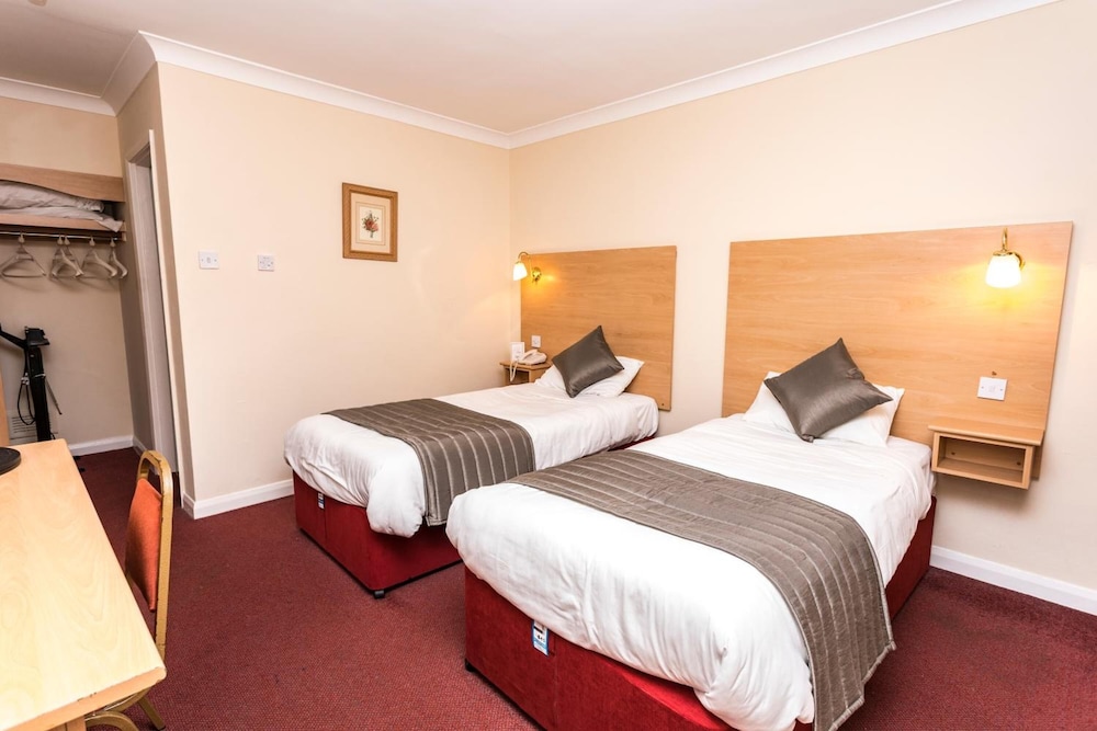 Standard Twin Room, Ensuite - Photo 4
