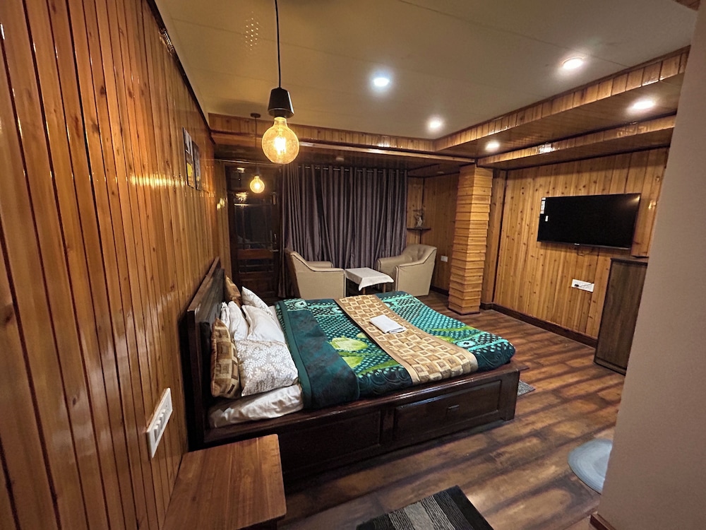 Basic Double Room