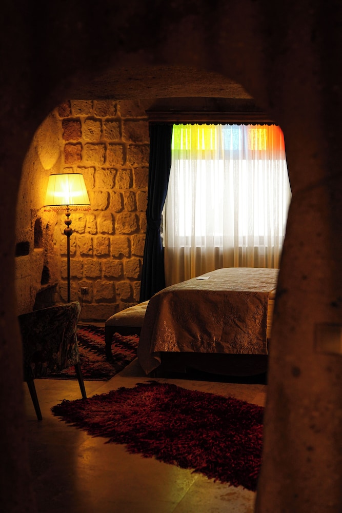 Muhteshem Imperial Pool Suite - Photo 7