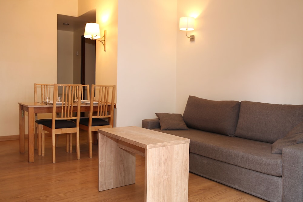 Elite Apartment, Multiple Beds, City View (APARTAMENTO 3-4 PAX TERRAZA) photo 3
