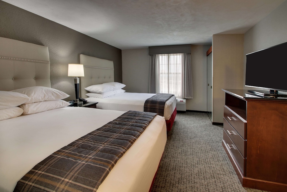 Suite, 2 Queen Beds, Kitchen (Sofabed, 2 Rooms, Upper Floor) photo 2