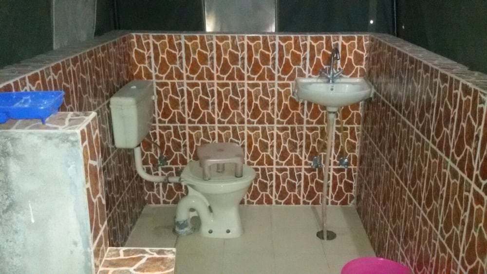 Honeymoon Studio Suite, Pool Access photo 3