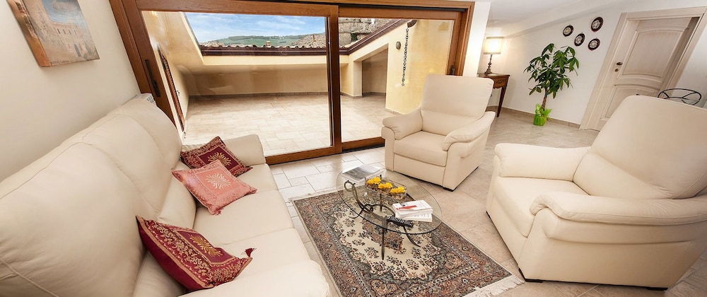 Suite photo 2