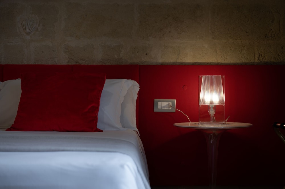 Deluxe Double Room, Hot Tub, Garden View (Camera delle Acque) - Photo 6