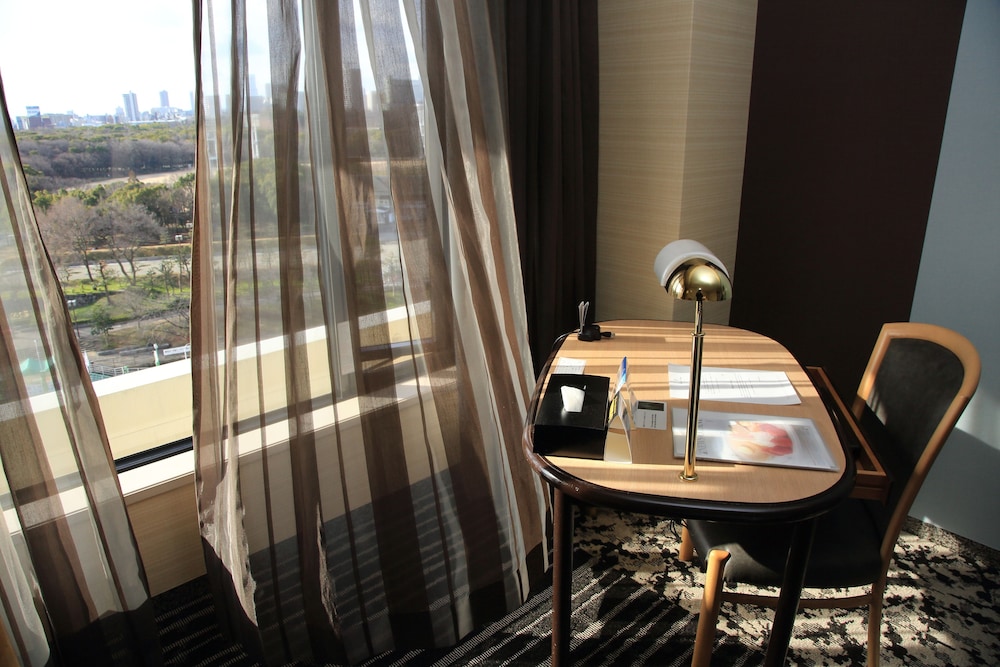 Economy Triple Room, Non Smoking, Castle View - Photo 2