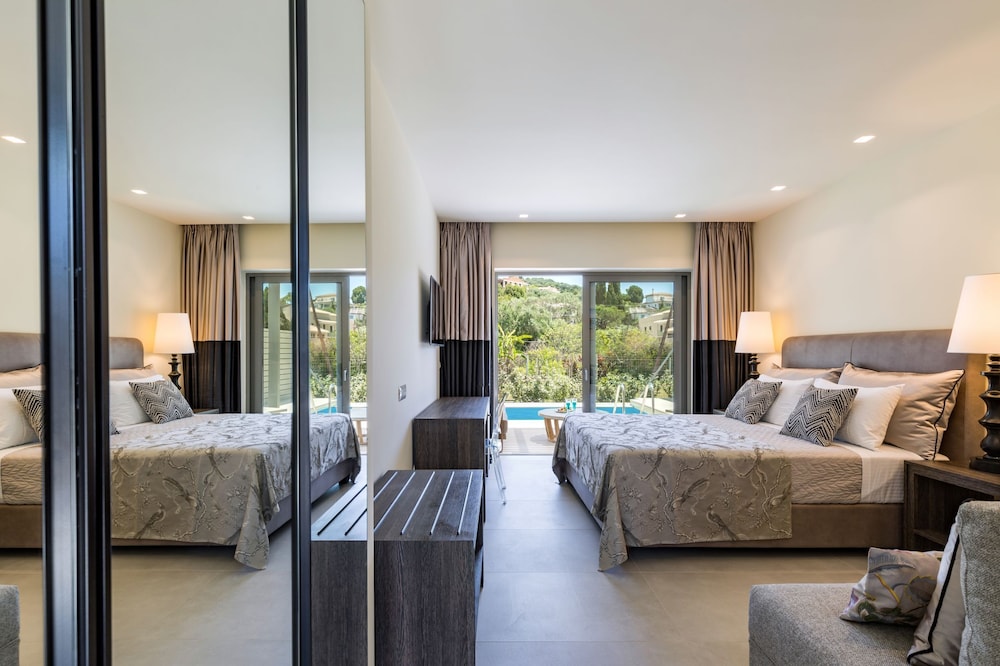 Luxury Studio Suite, Private Pool