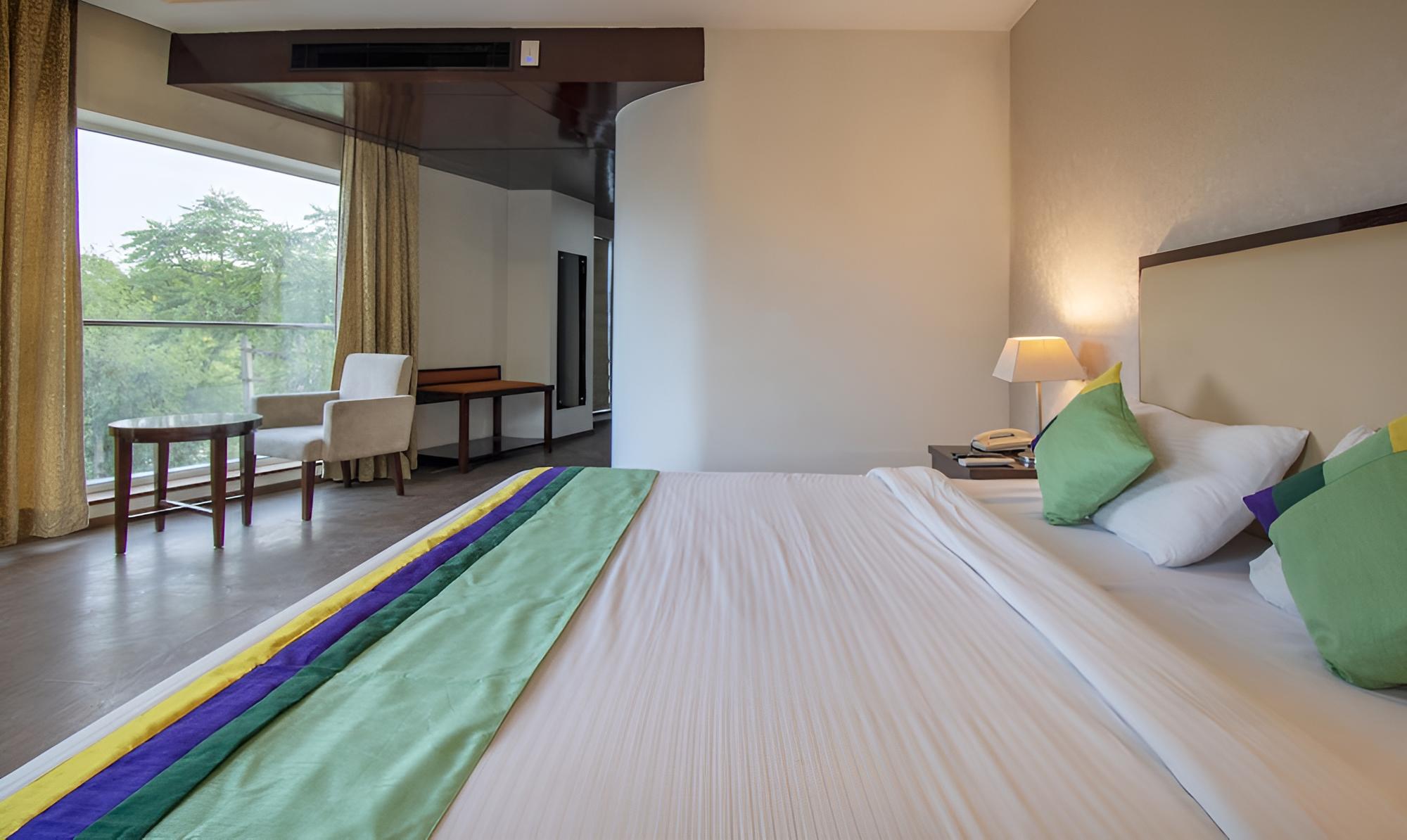 Premium Twin Room photo 3