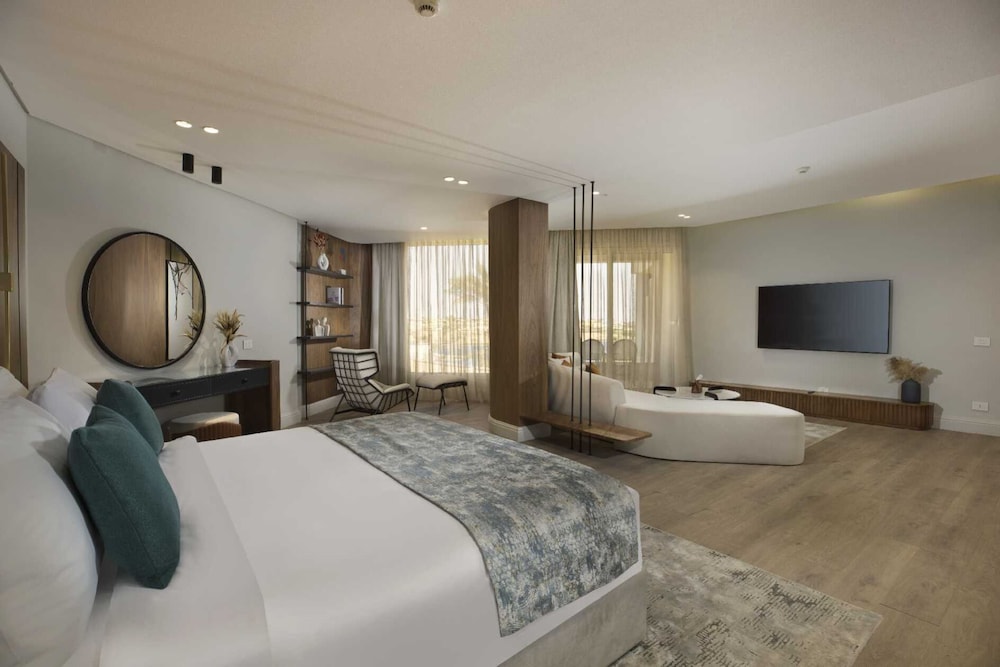 Royal Suite - Photo 2