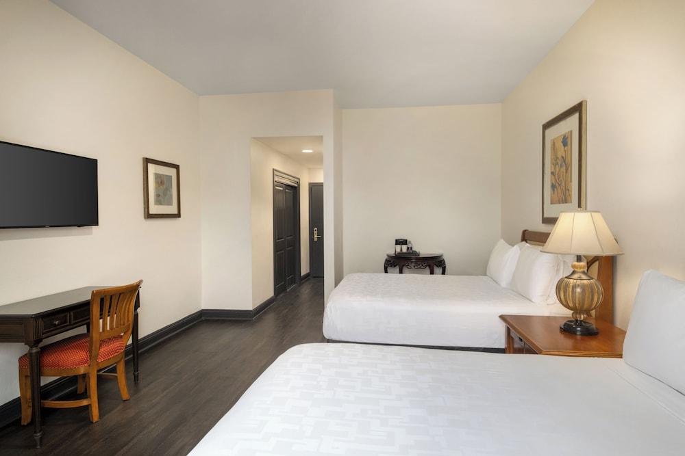 Deluxe Room, 2 Double Beds, Balcony - Photo 2