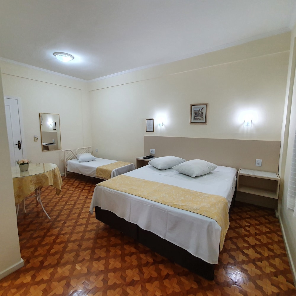 Deluxe Triple Room photo 3