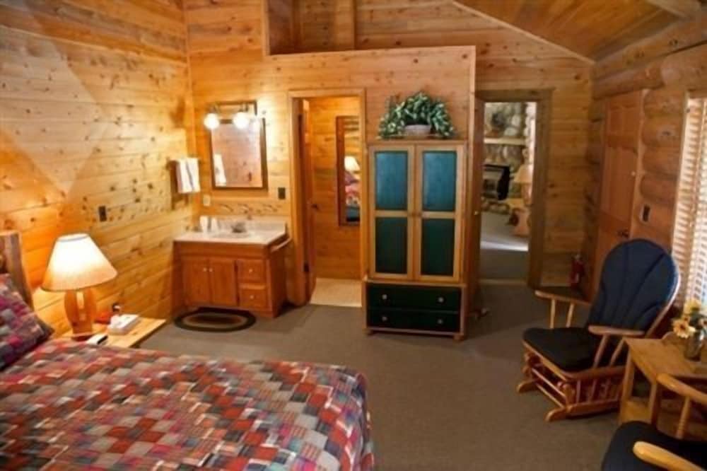 Standard Cabin, 1 Bedroom, Non Smoking, River View (Trout River Cabin) photo 1