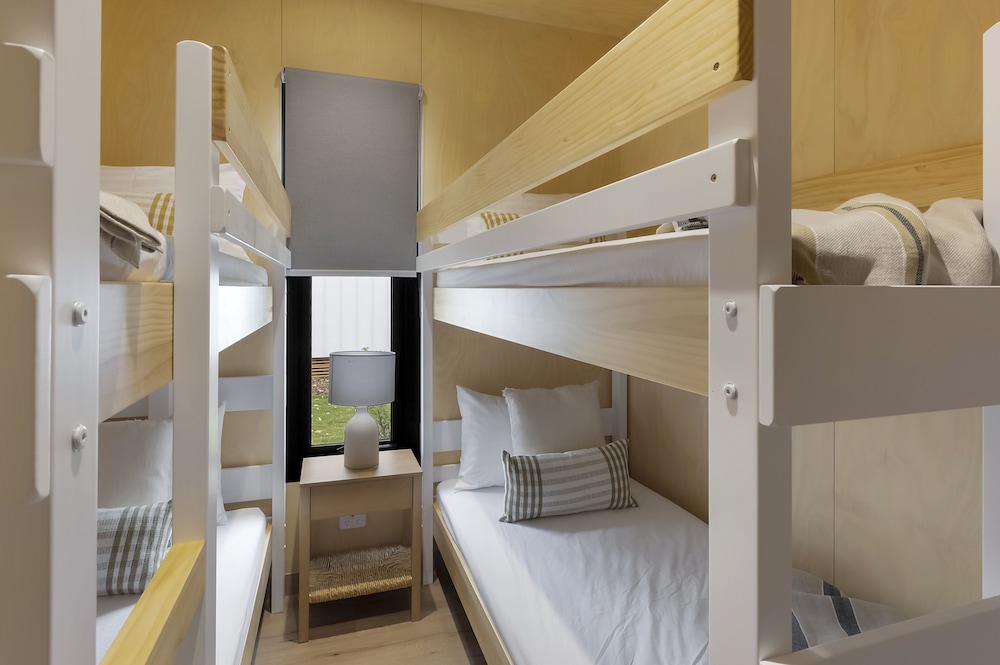 Superior Villa - Sleeps 6 - Accessible photo 3