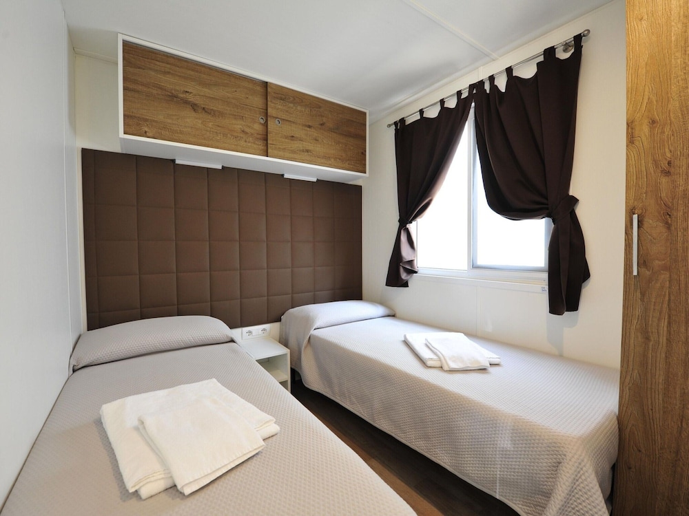 Classic Mobile Home, 3 Bedrooms