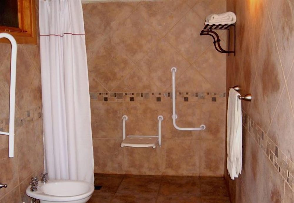 Superior Cabin, 1 Bedroom, Accessible photo 2