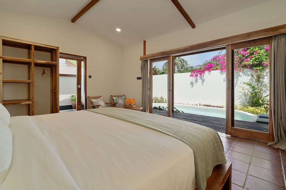 Villa photo 3