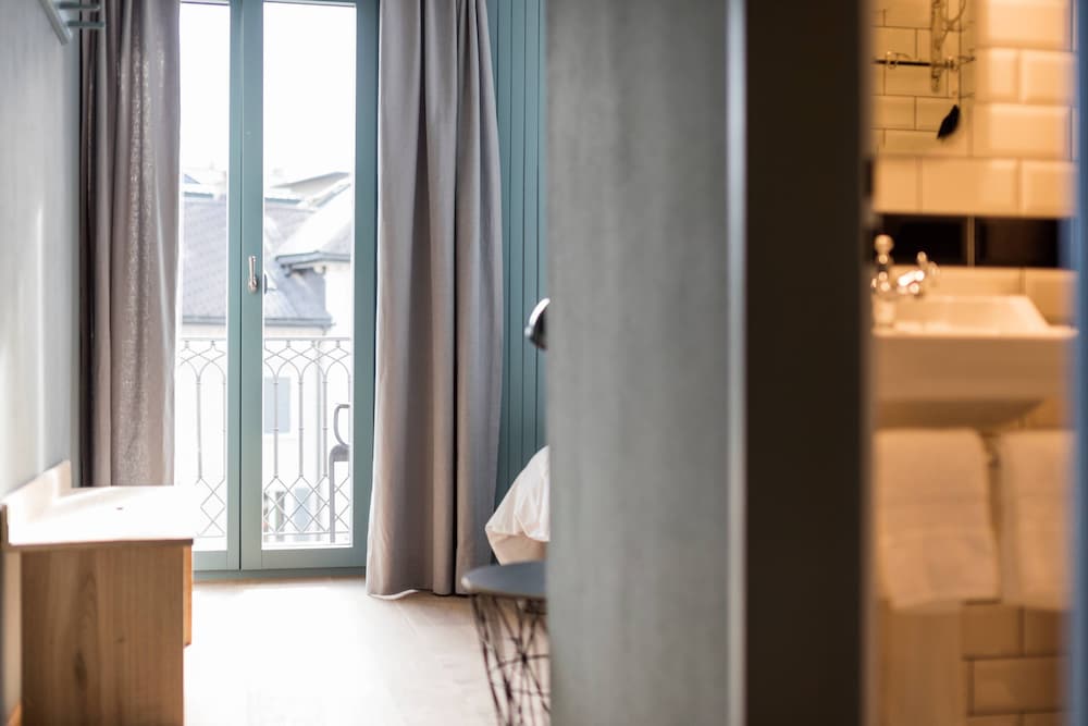 Deluxe Twin Room, Balcony, Mountain View (DBL TB), photo 6