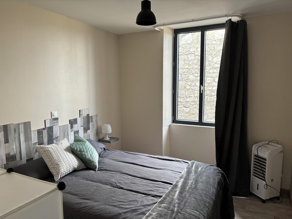 Basic Apartment