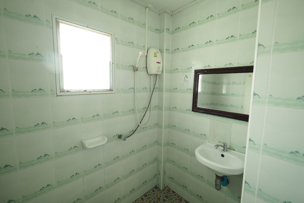 Standard Twin Room photo 2