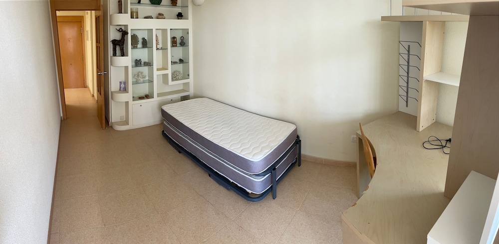 Penthouse, 2 Bedrooms, 2 Bathrooms photo 3
