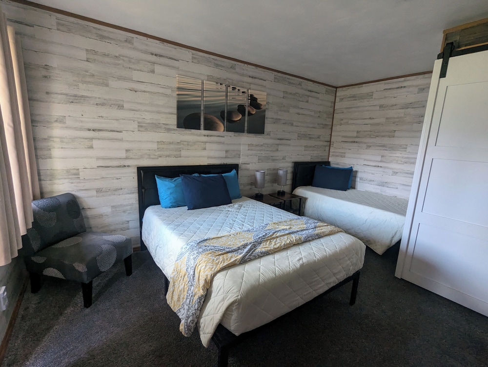 Basic Double Room