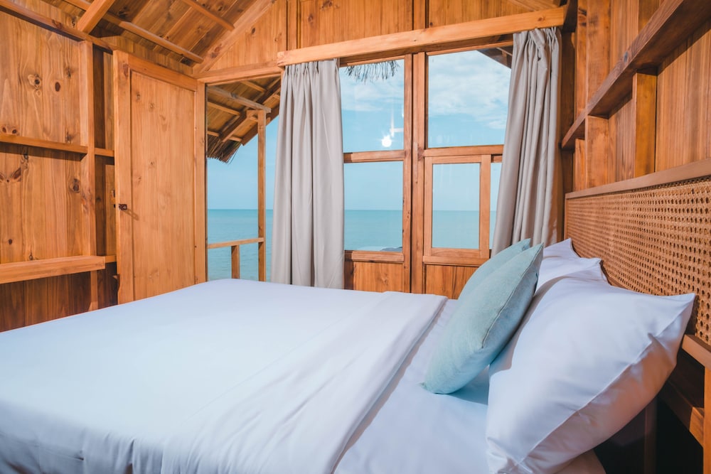 Seaview Couple Beach Hut