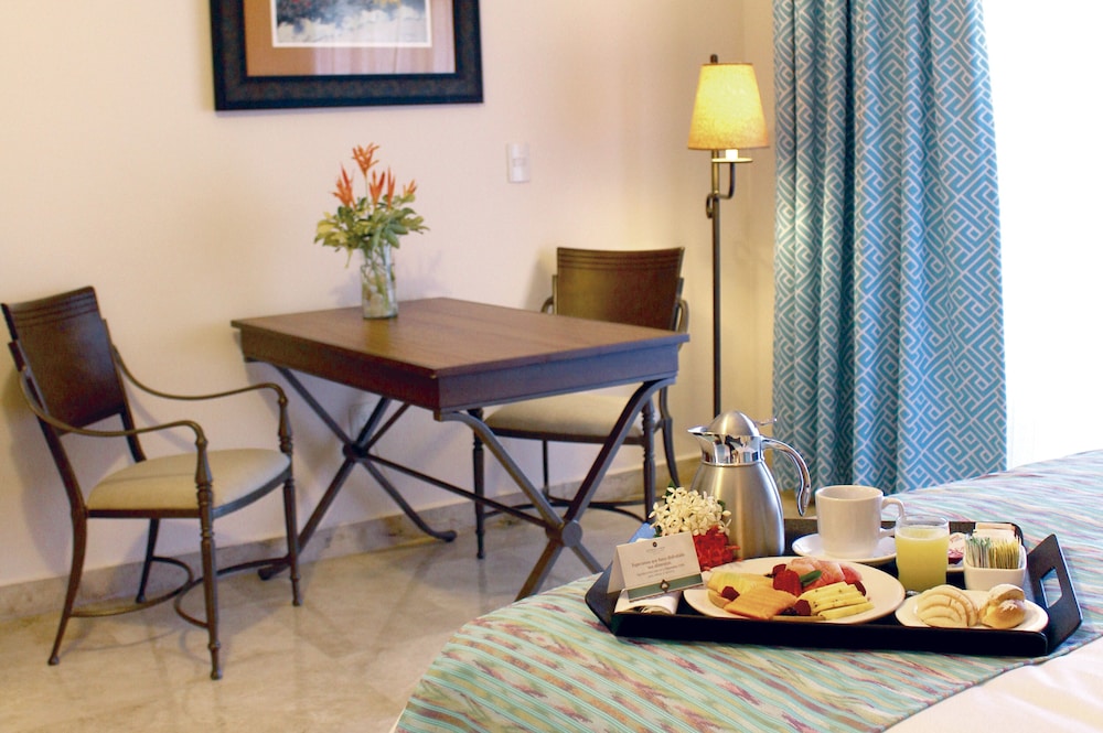 King Junior Suite Ocean Front