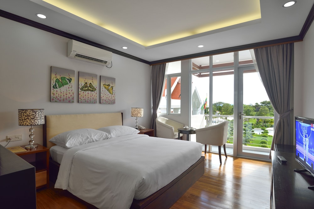 Superior Double or Twin Room photo 1