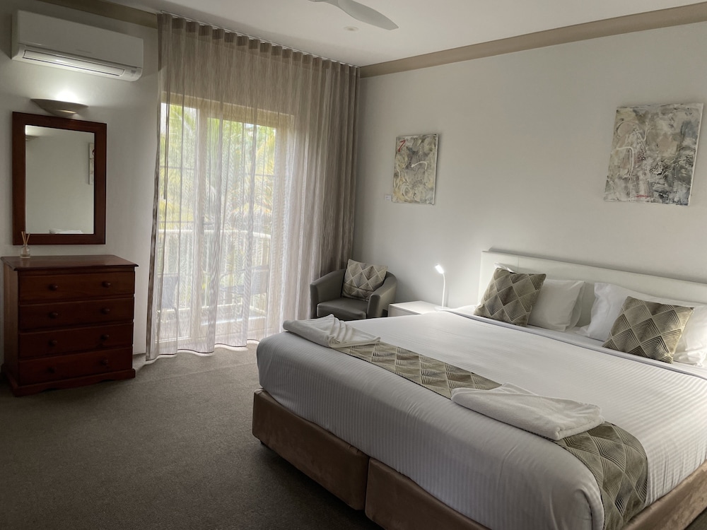 Executive King Spa Balcony Room photo 2