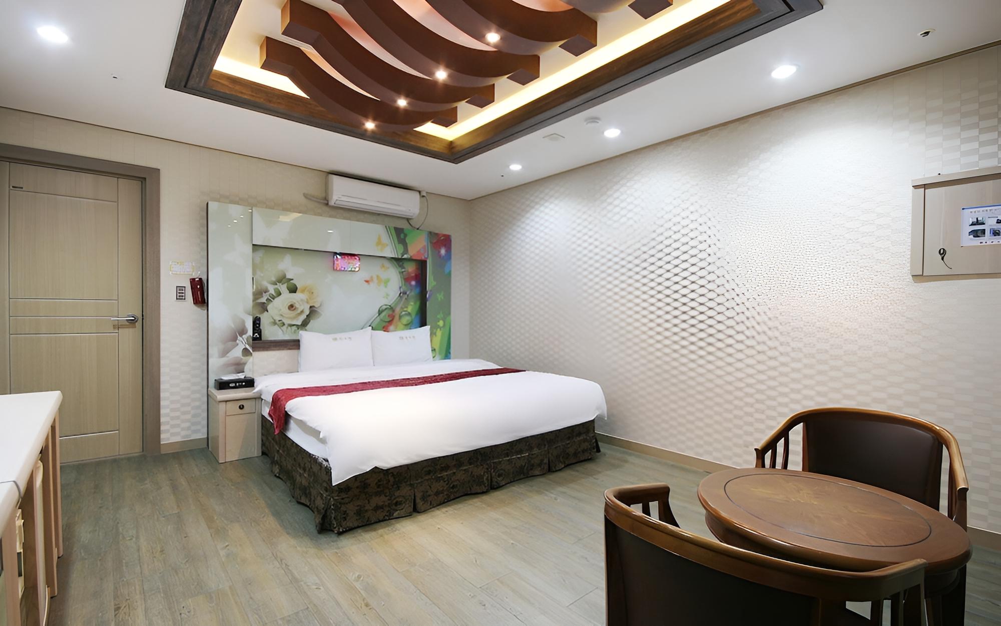 Room (Special Room) - Photo 2