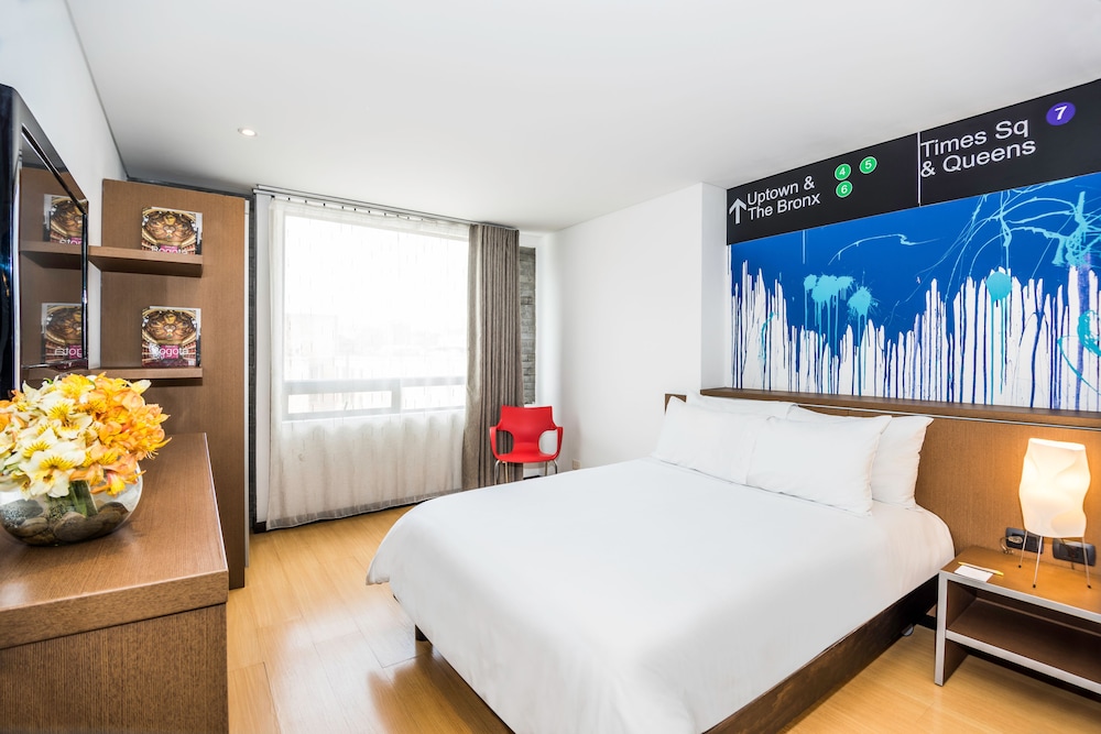 Standard Room, 1 King Bed - Photo 1