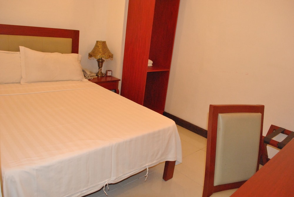 Basic Double Room, 1 Double Bed photo 2