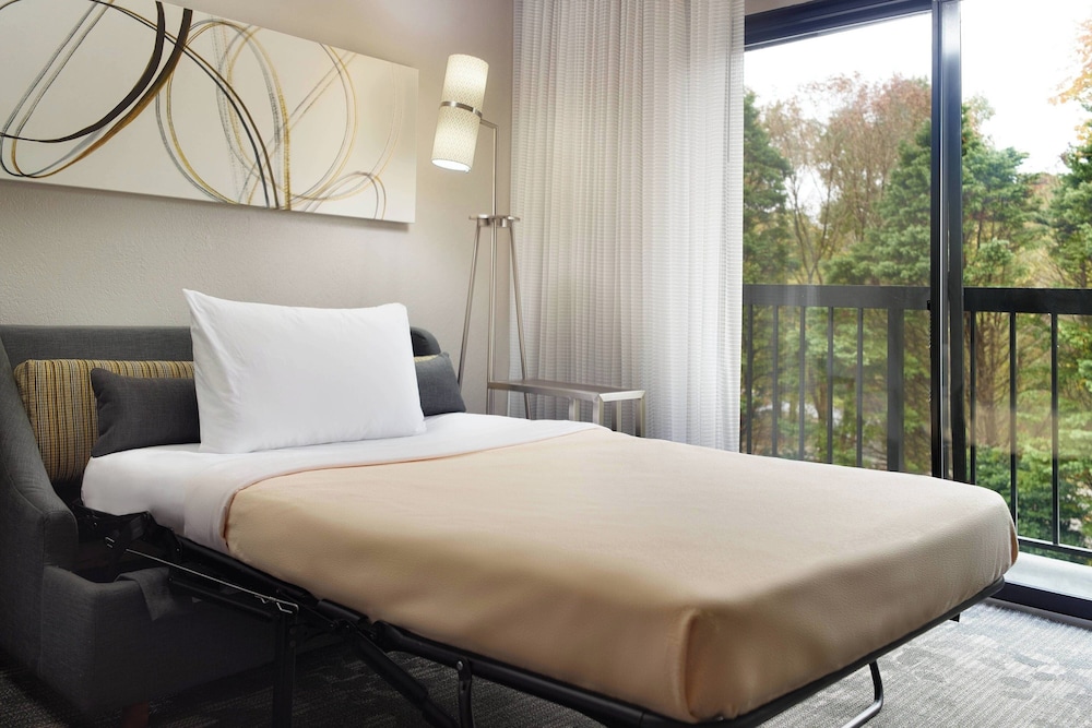 Suite, 1 Bedroom, Courtyard View photo 1