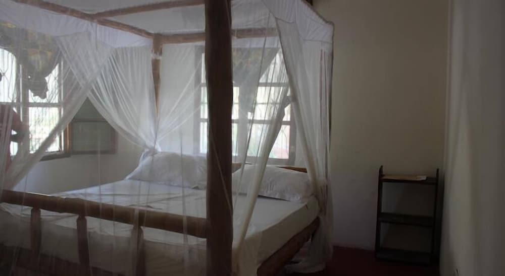 Standard Double or Twin Room - Photo 4