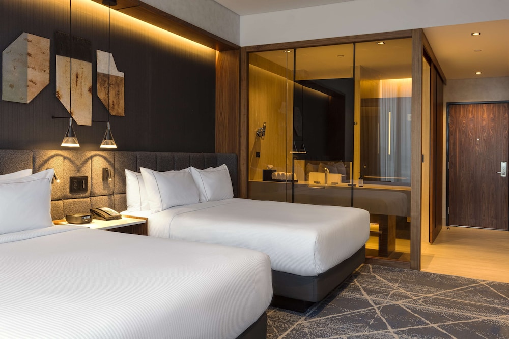 Club Room, 2 Queen Beds - Photo 4
