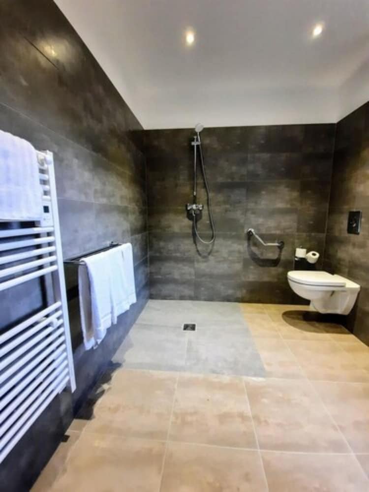 Standard Triple Room, Accessible