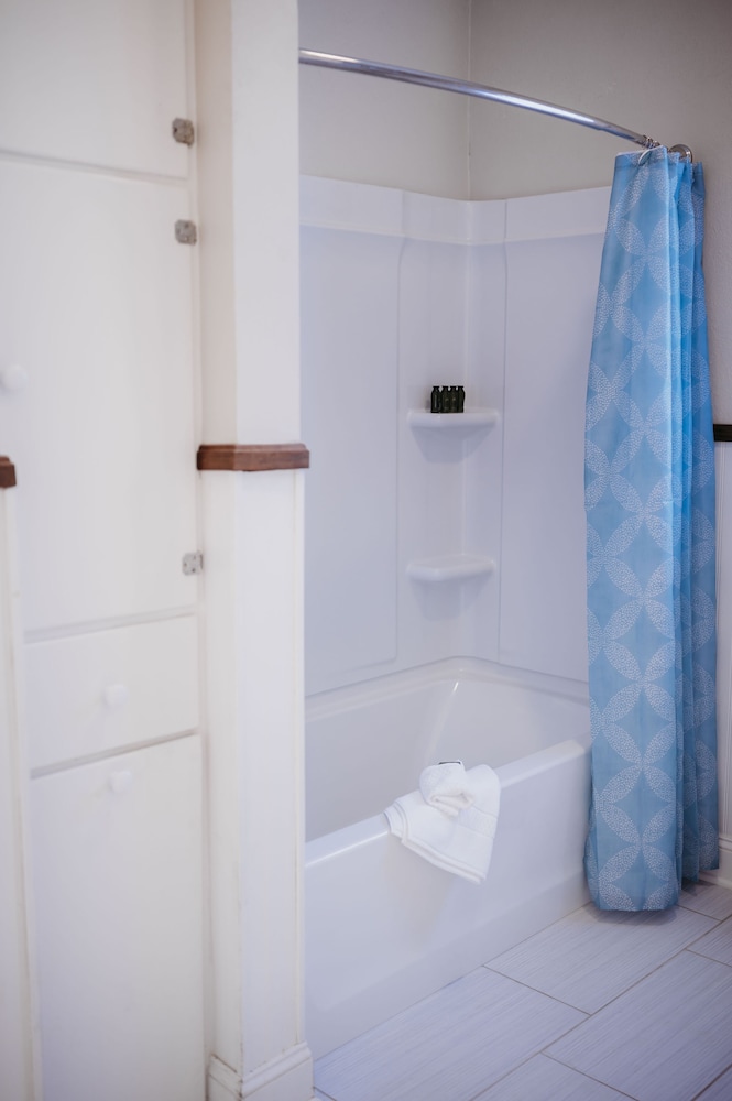 Townhouse 215 photo 3