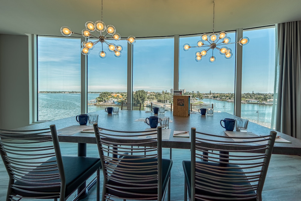Presidential Suite, 3 Bedrooms, Bay View photo 3