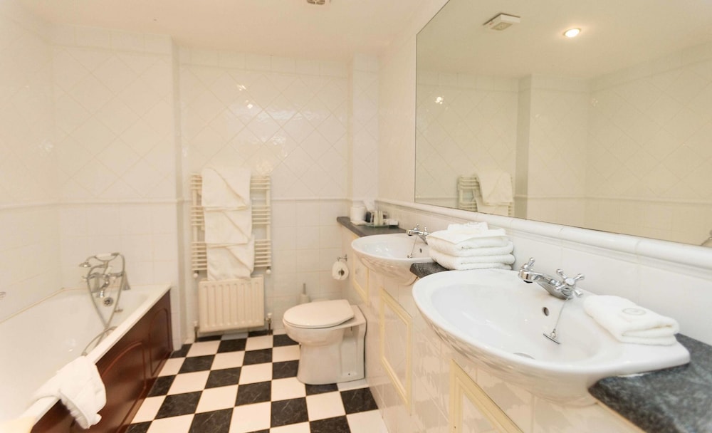 Double Room - Photo 9