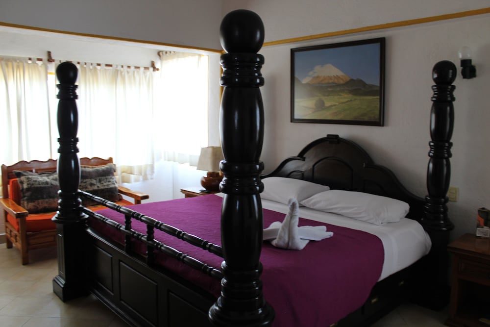 Family Townhome, 1 Bedroom, Kitchen, Tower photo 3