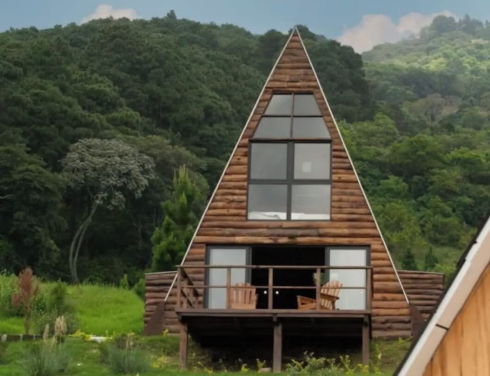 Deluxe Cabin, 1 Bedroom, City View, Mountainside photo 3