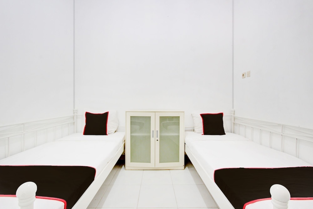 Standard Twin Room photo 1